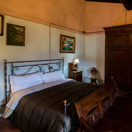 Castello Di Valenzano Farm stay