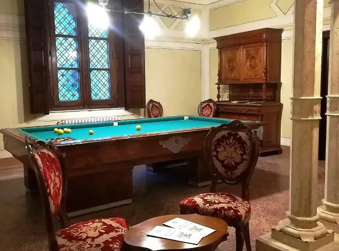 مزرعة للإقامة Castello Di Valenzano