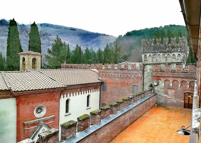 Castello Di Valenzano مزرعة للإقامة *