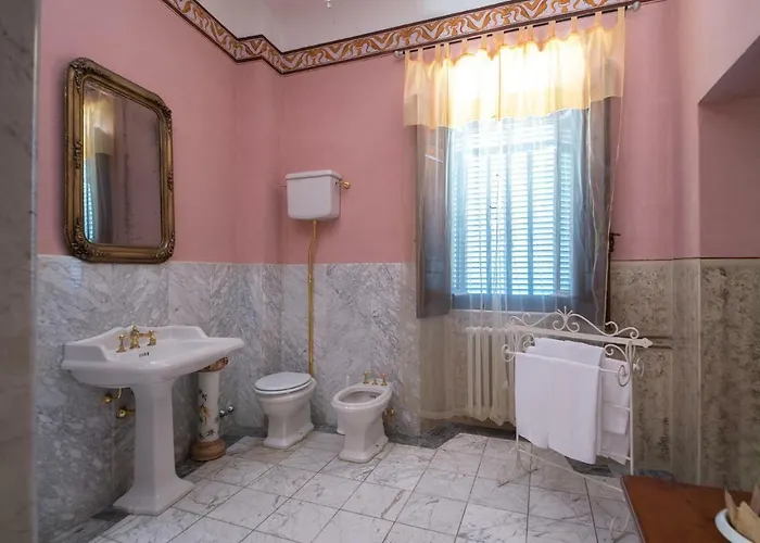 Castello Di Valenzano مزرعة للإقامة أريتسو