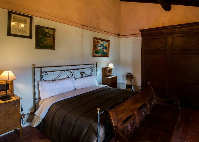 Castello Di Valenzano مزرعة للإقامة